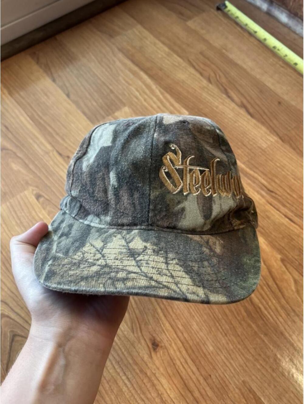 Vintage Y2K camo hat with embroidered design